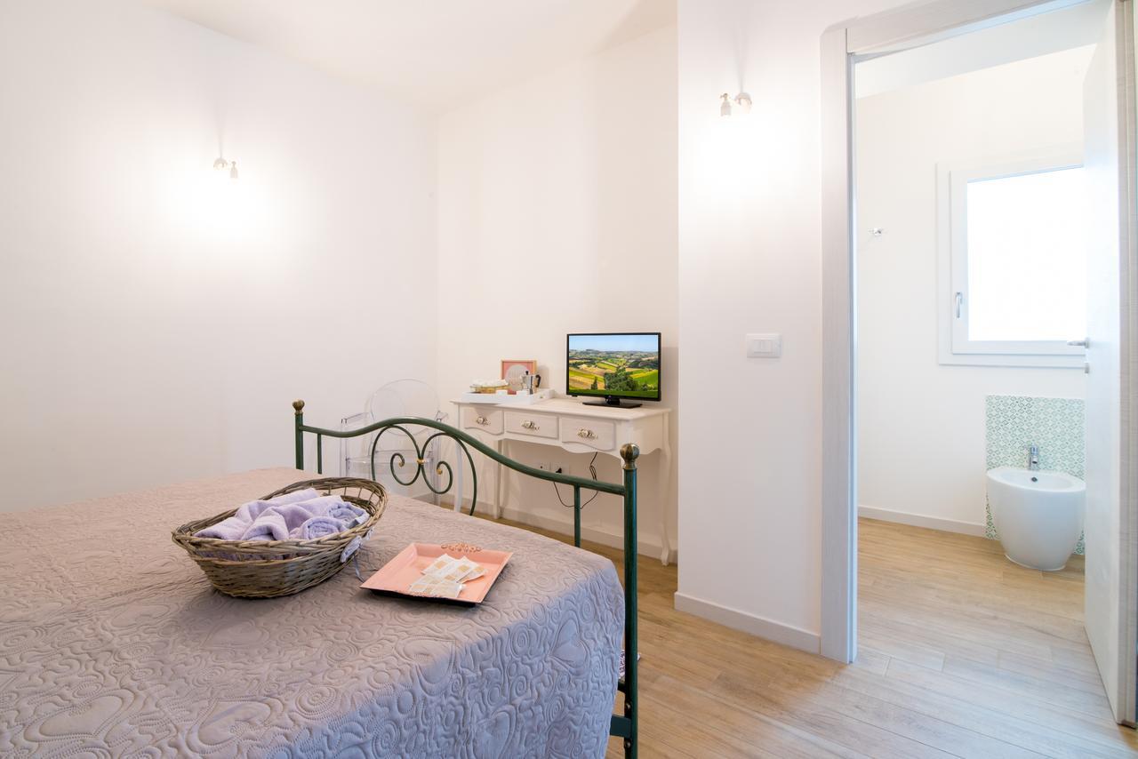 La Viola E Il Sole - Alloggi E Glamping - Fermo Exterior foto